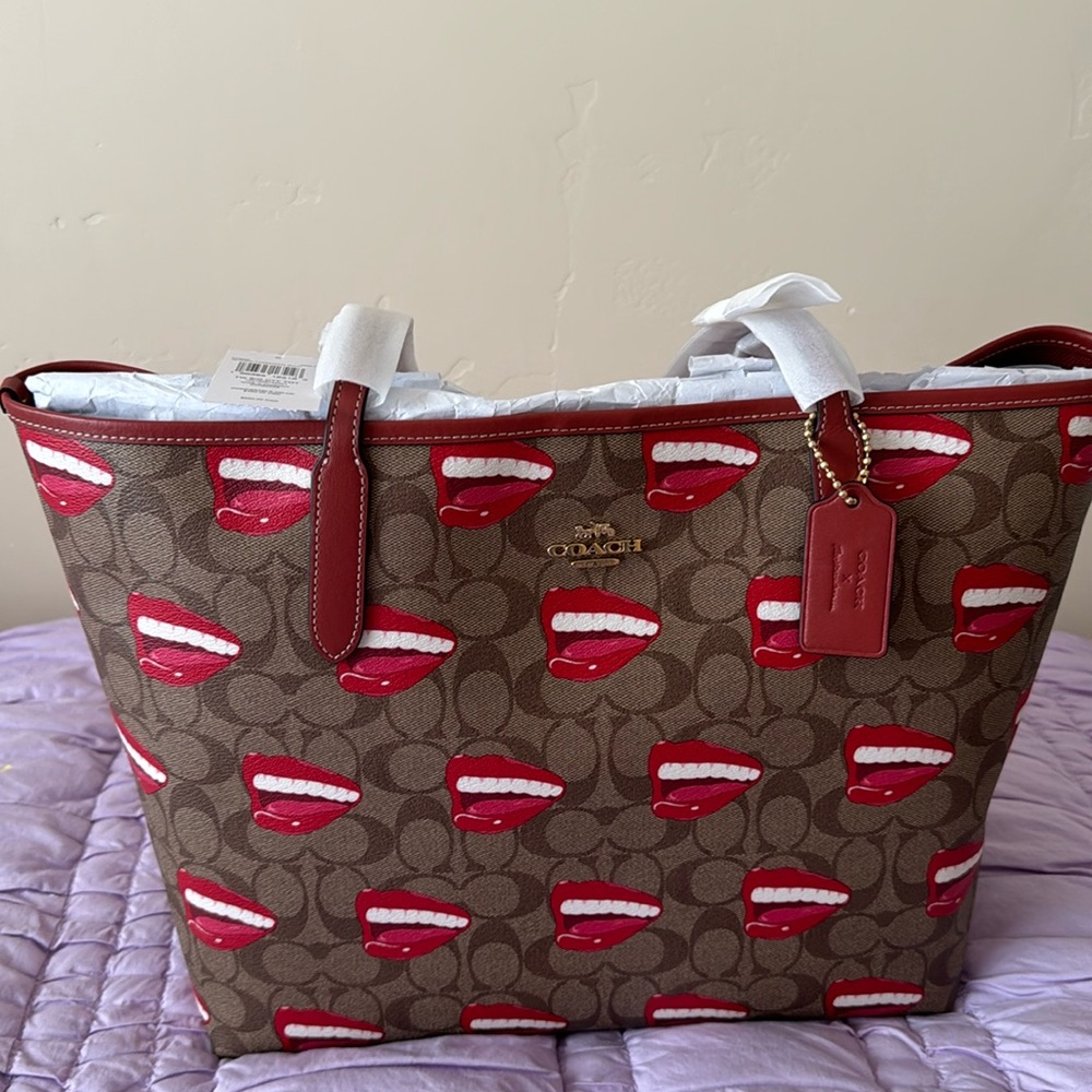 Coach tote